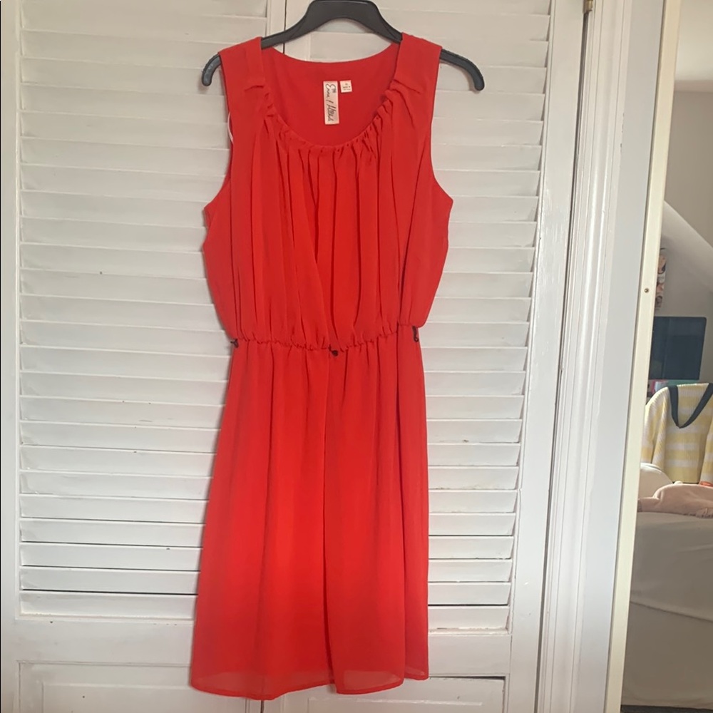 Elegant Red Sleeveless Dress